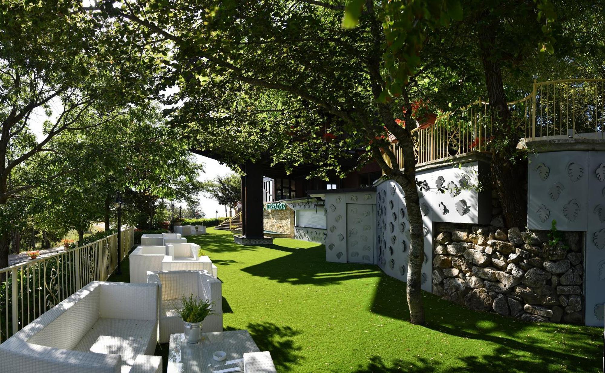 Hotel Pierfaone Abriola 外观 照片